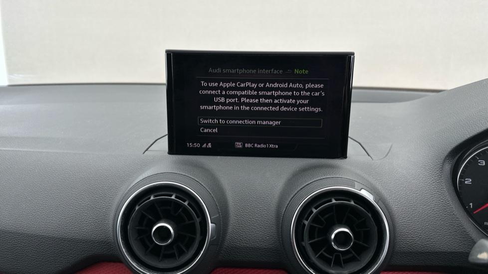 Apple Car Play & Android Auto