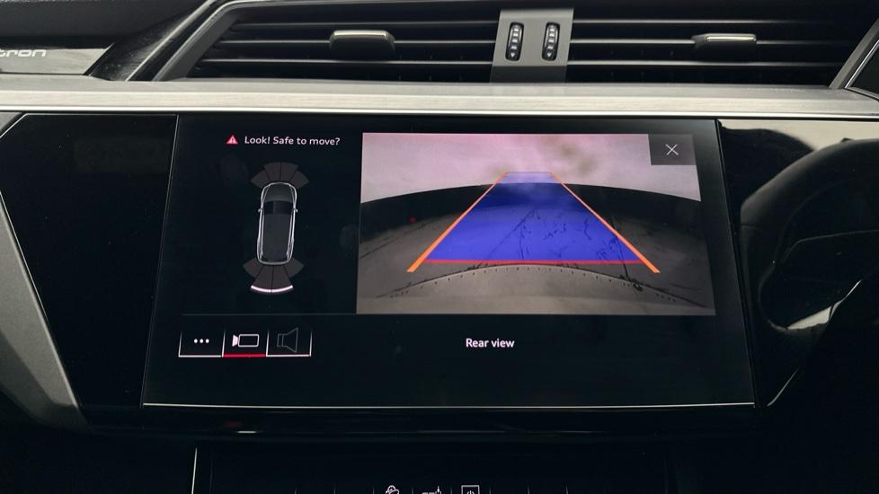 Rear View Camera /Park Pilot 