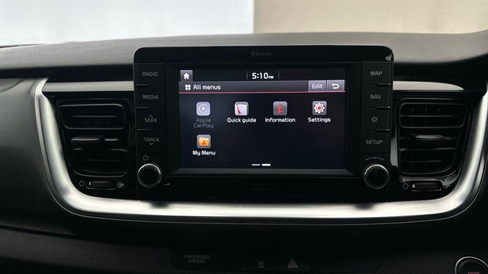 Apple Car Play & Android Auto