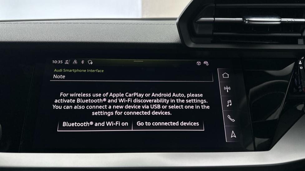 Apple Car Play & Android Auto