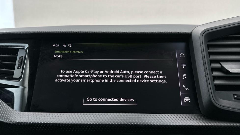 Apple Car Play & Android Auto