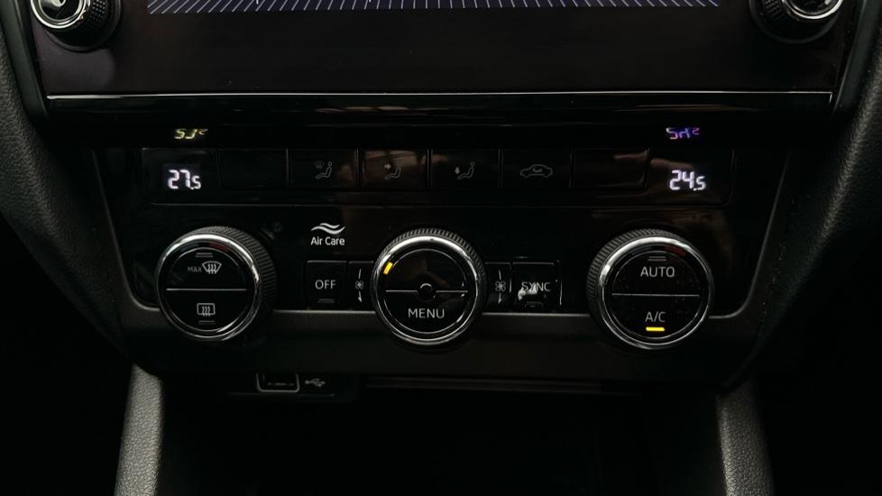 Air Conditioning /Dual Climate Control 