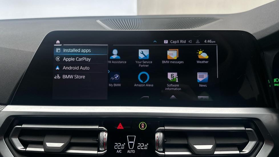 Apple Car Play & Android Auto