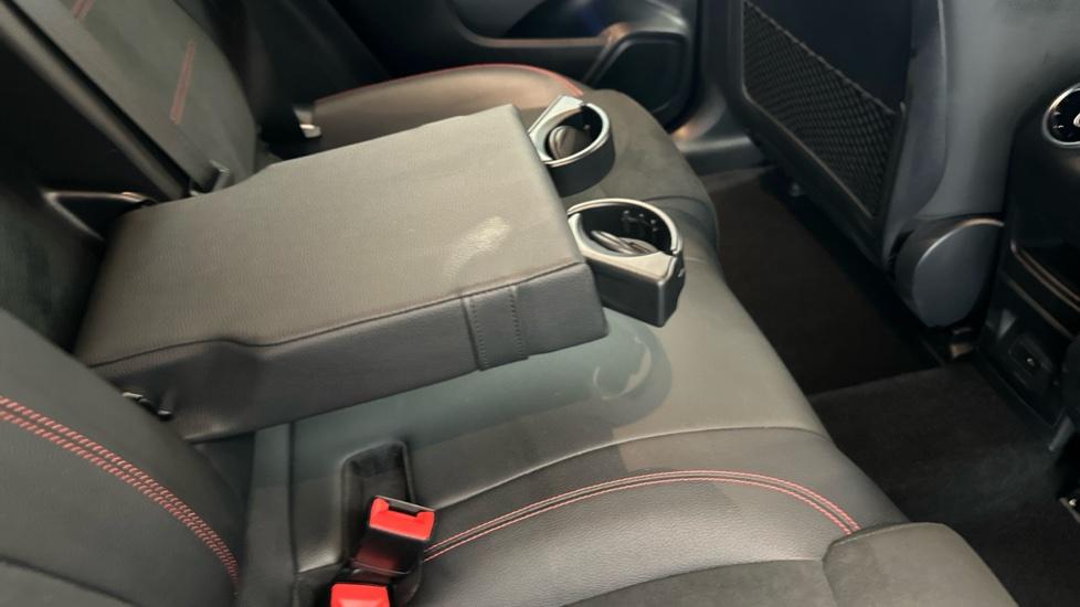 Rear Armrest/ Cup Holder