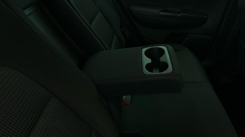 Rear Armrest/ Cup Holder