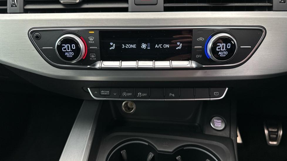 Dual Climate Control / Air Conditioning / Auto Stop/Start