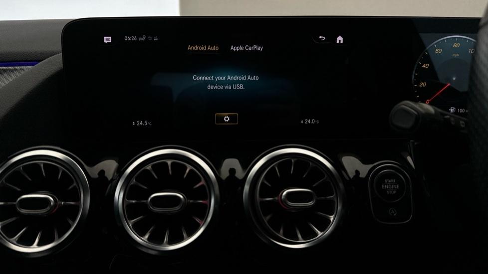 Apple Car Play & Android Auto