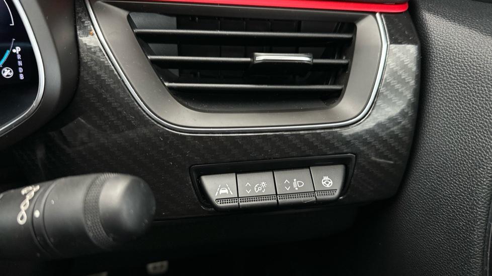 Lane Assist  /Heated Steering Wheel 