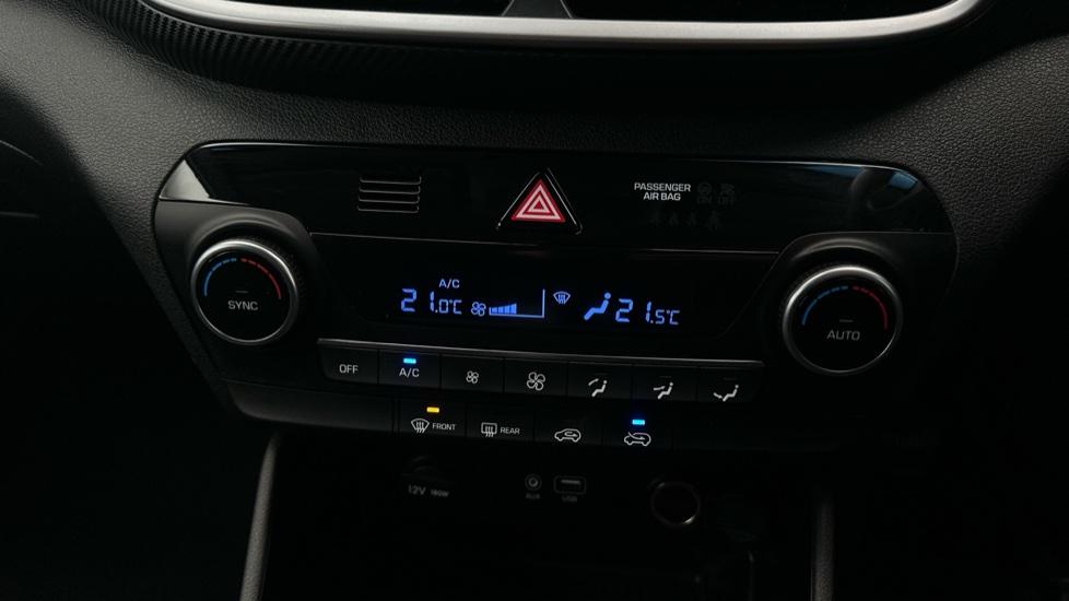 Air Conditioning /Dual Climate Control 