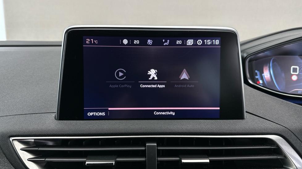 Apple Car Play & Android Auto