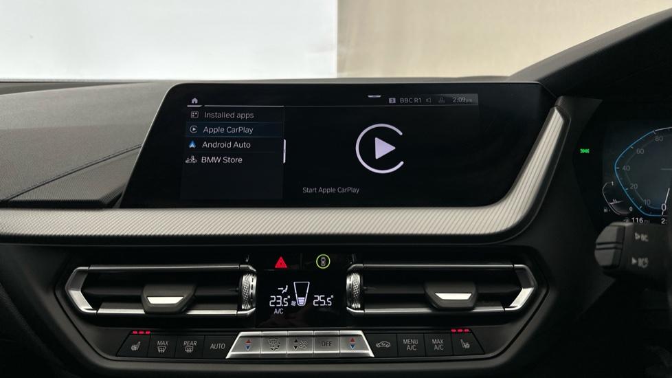 Apple Car Play & Android Auto