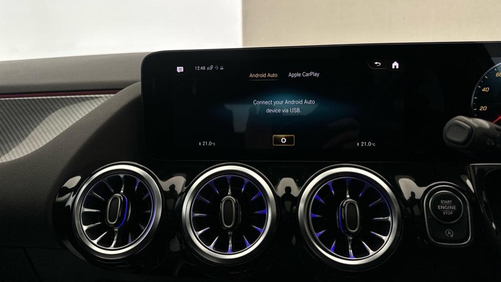 Apple Car Play & Android Auto