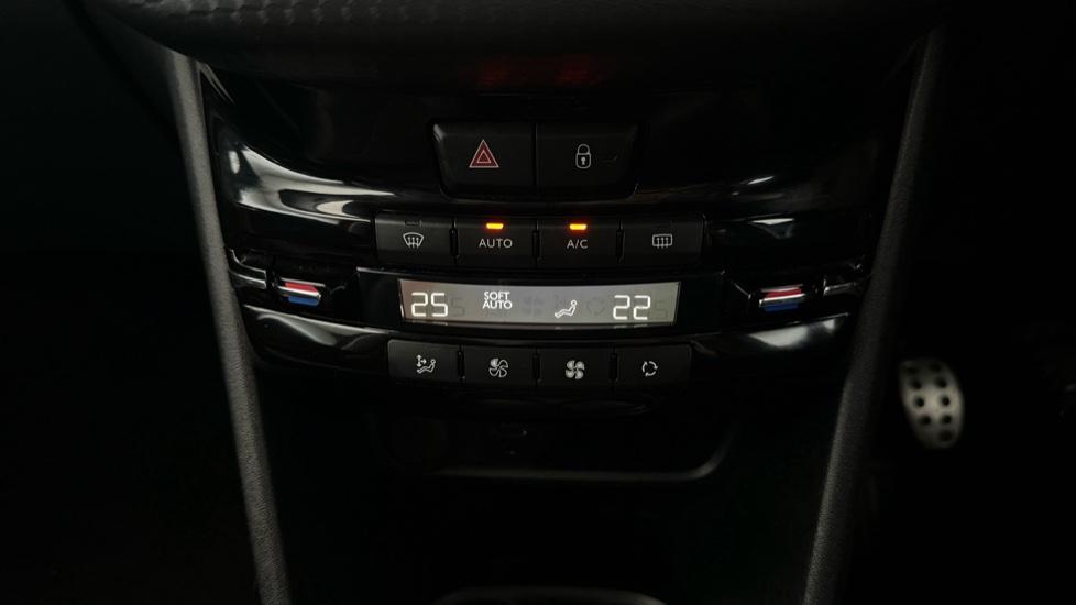 Air Conditioning /Dual Climate Control 