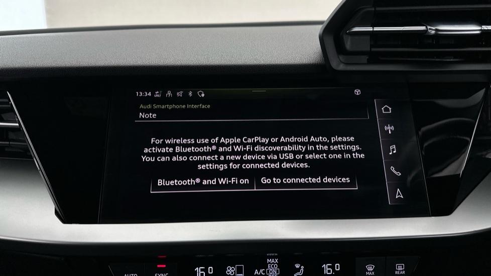 Apple Car Play & Android Auto