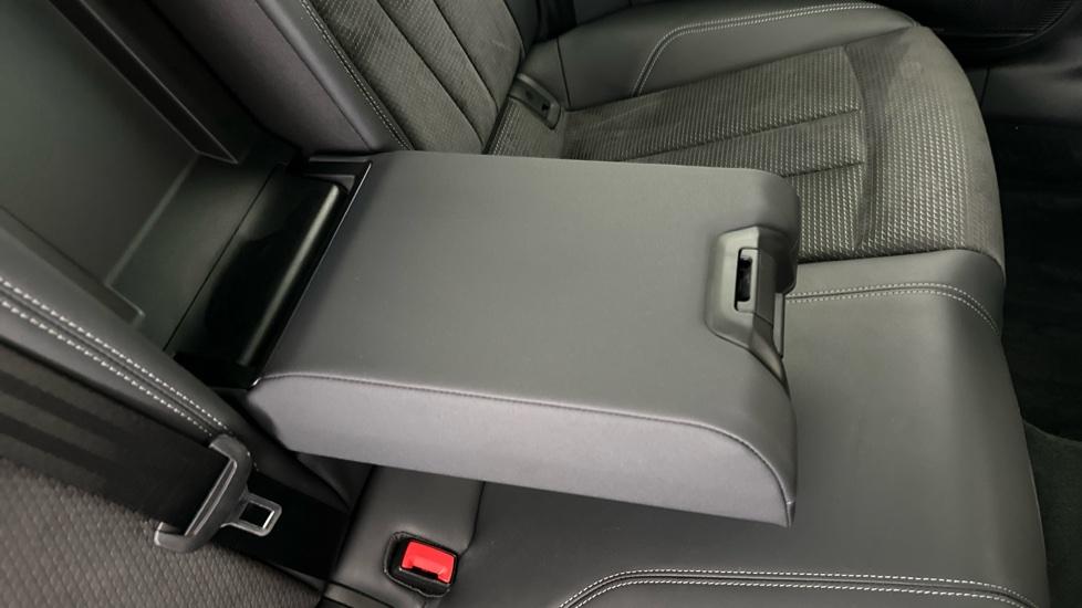 Rear Armrest 