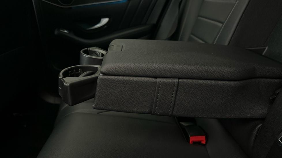 Rear Armrest/ Cup Holder