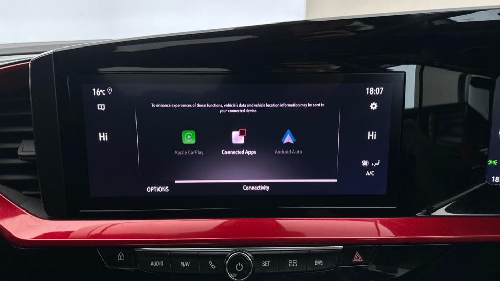 Apple Car Play & Android Auto