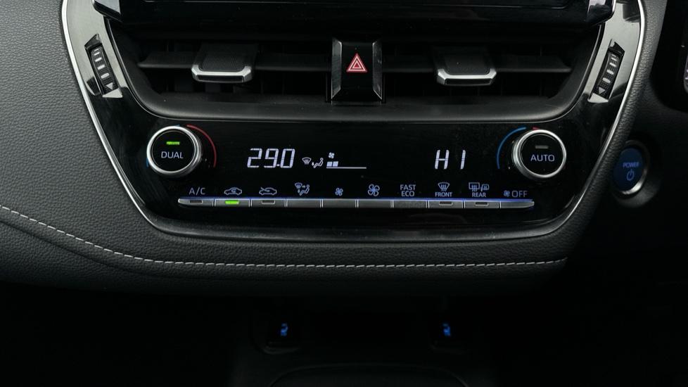 Air Conditioning /Dual Climate Control 