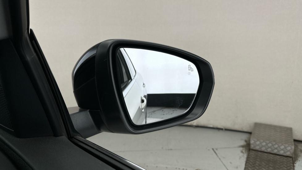 Blind Spot Monitoring System 