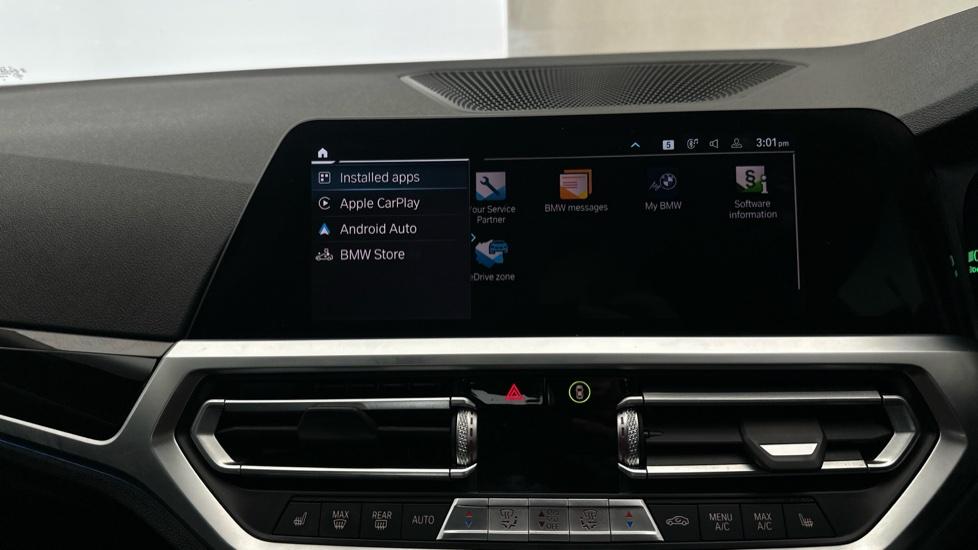 Apple Car Play & Android Auto