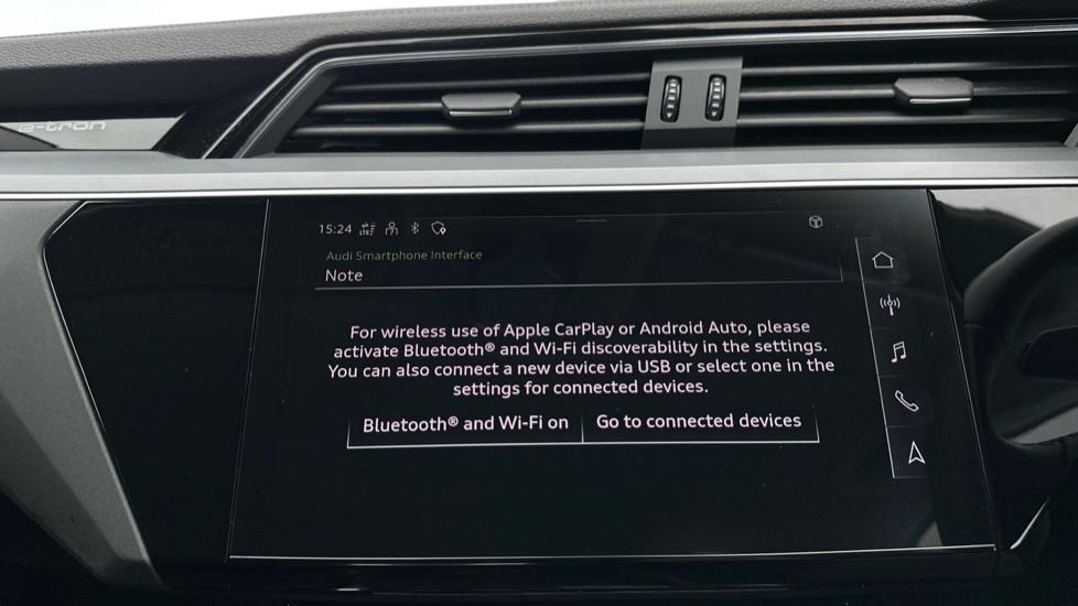 Apple Car Play & Android Auto