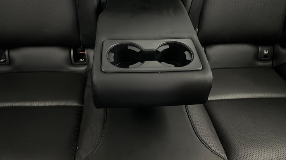 Rear Armrest/ Cup Holder