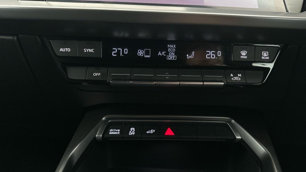 Air Conditioning /Dual Climate Control 