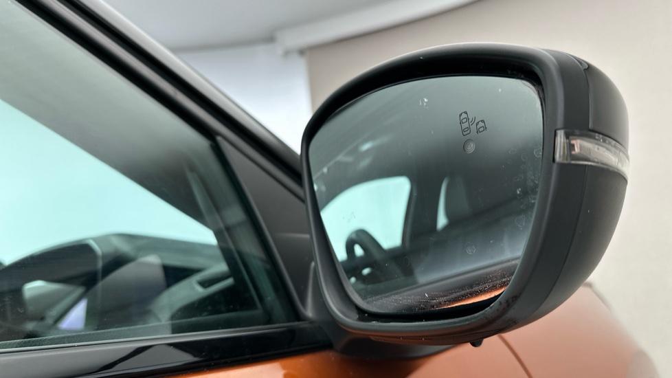 Blind Spot Monitoring System 