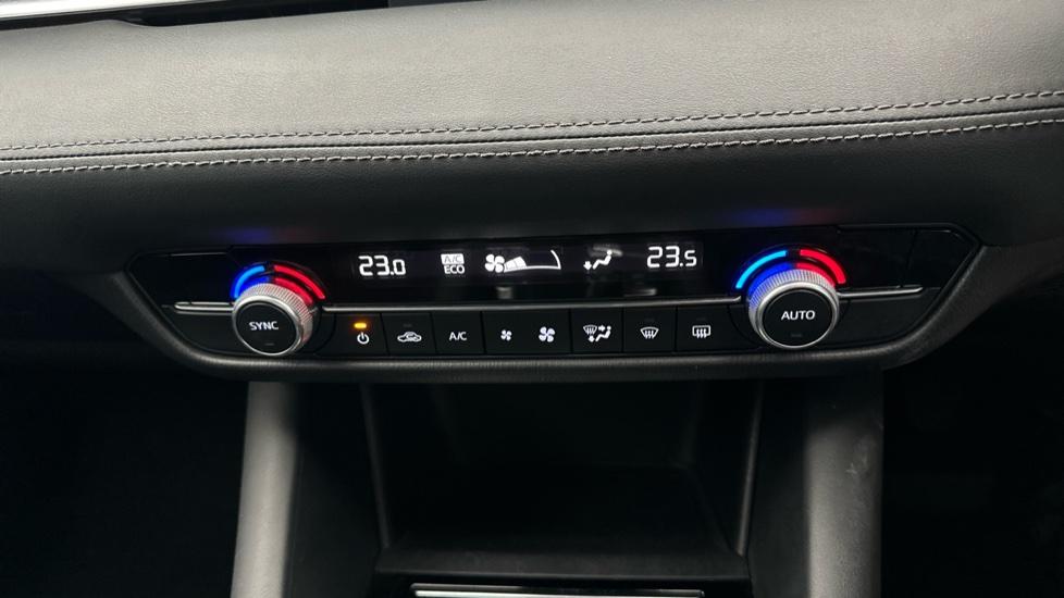 Air Conditioning /Dual Climate Control 