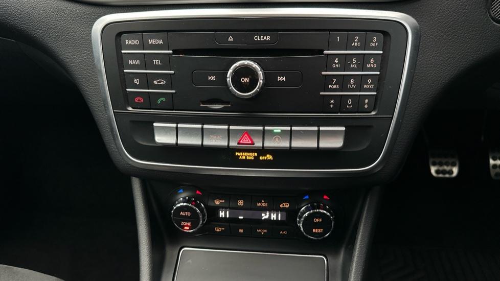 Air Conditioning /Dual Climate Control /Auto Stop/Start 