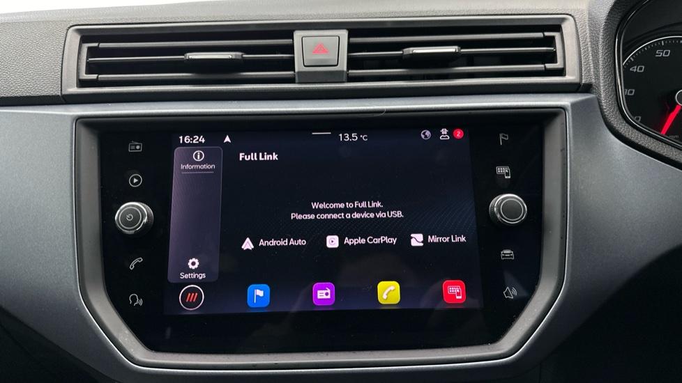 Apple Car Play & Android Auto