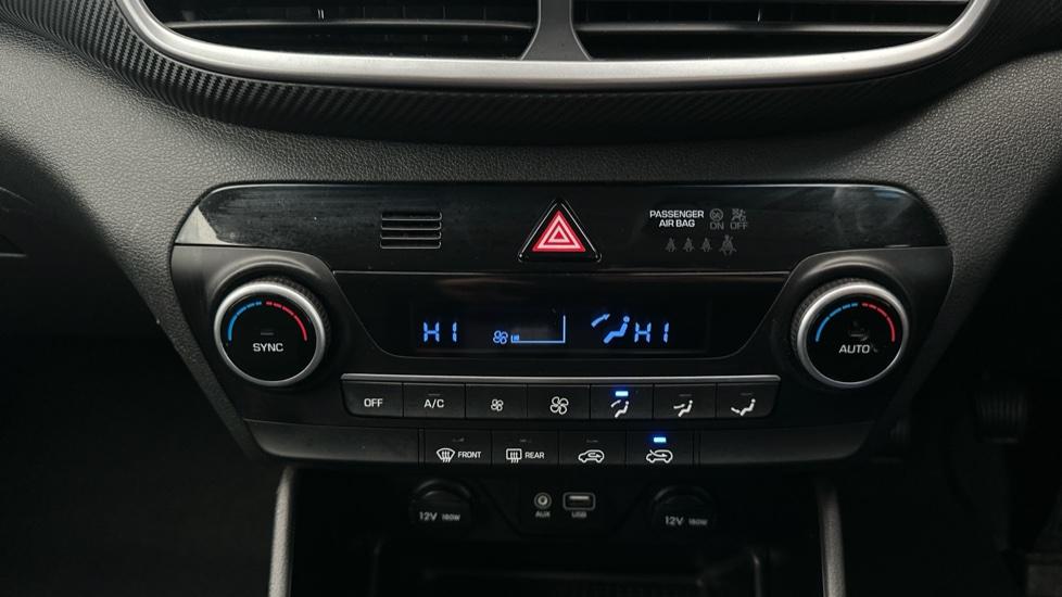 Air Conditioning /Dual Climate Control 