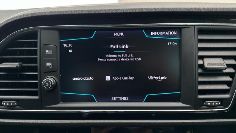 Apple Car Play & Android Auto