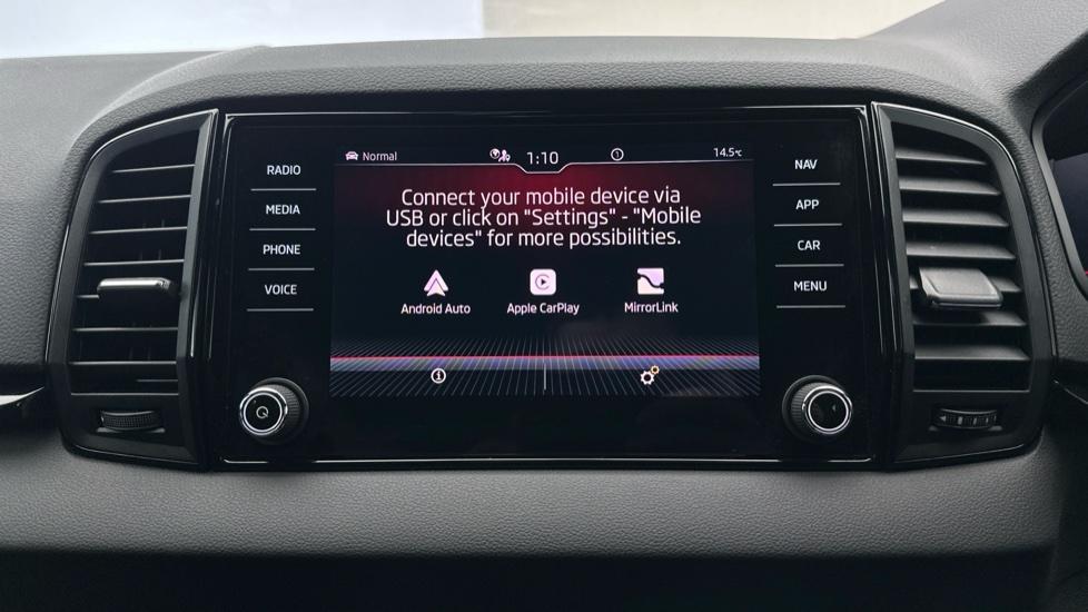 Apple Car Play & Android Auto