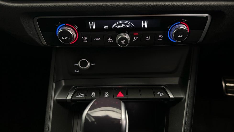 Dual Climate Control / Air Conditioning / Auto Stop/Start