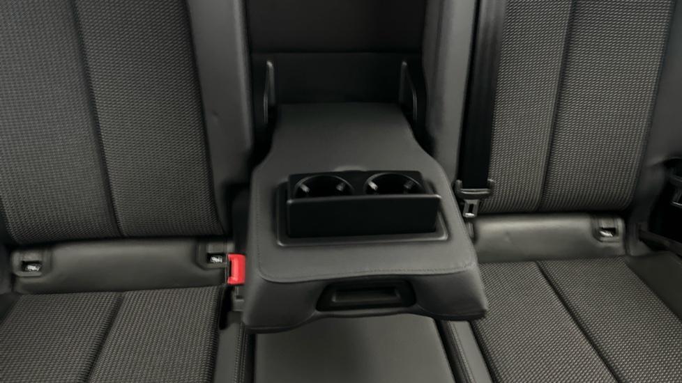 Rear Armrest/ Cup Holder