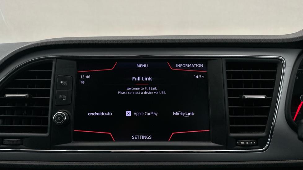 Apple Car Play & Android Auto