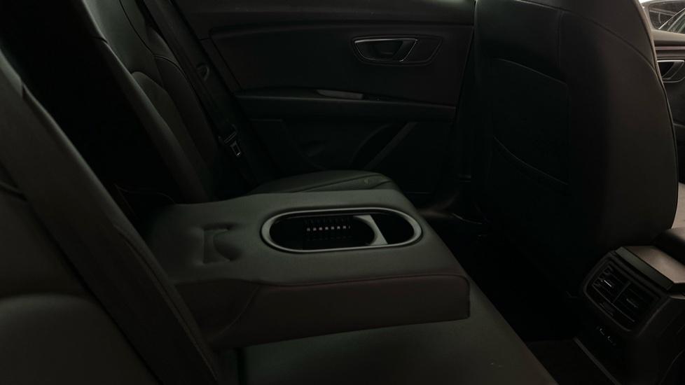 Rear Armrest/ Cup Holder