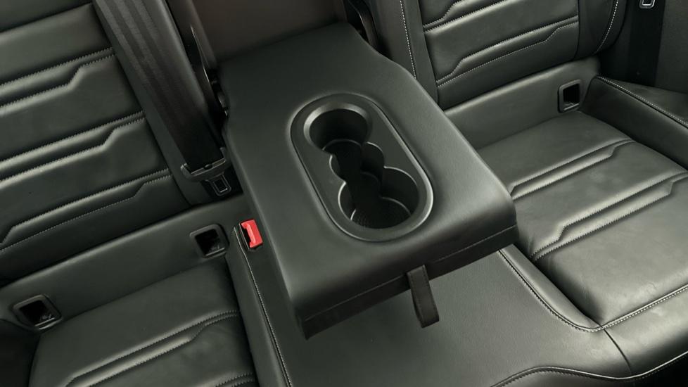 Rear Armrest/ Cup Holder