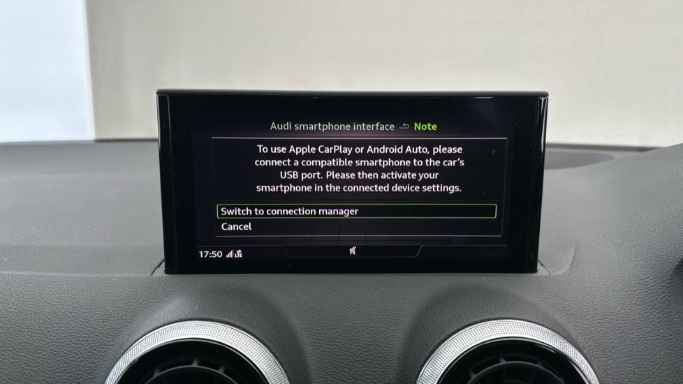 Apple Car Play & Android Auto