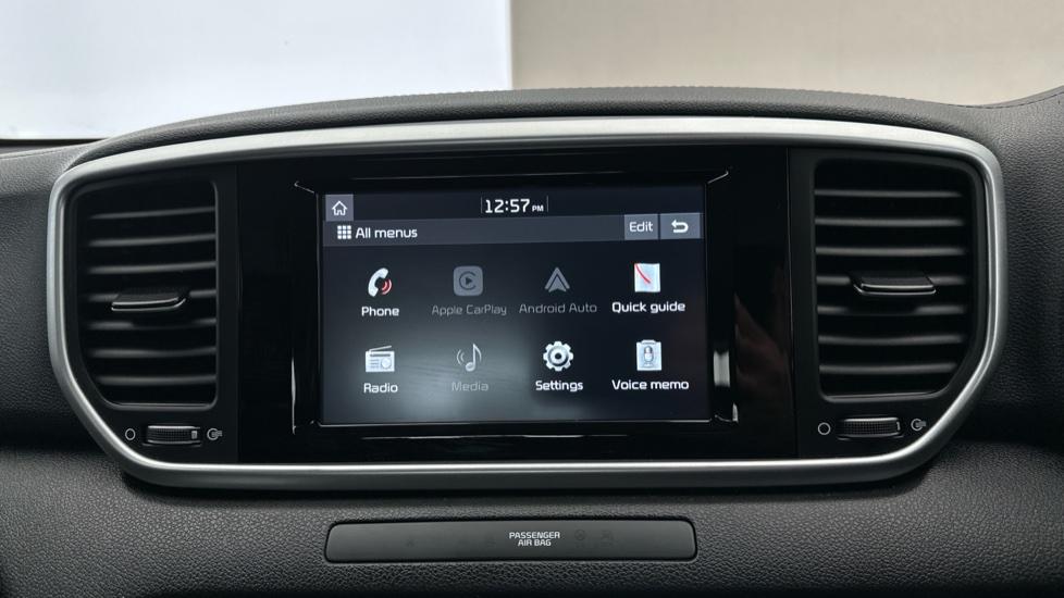 Apple CarPlay / Android Auto 