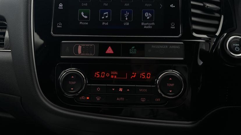 Air Conditioning /Dual Climate Control 