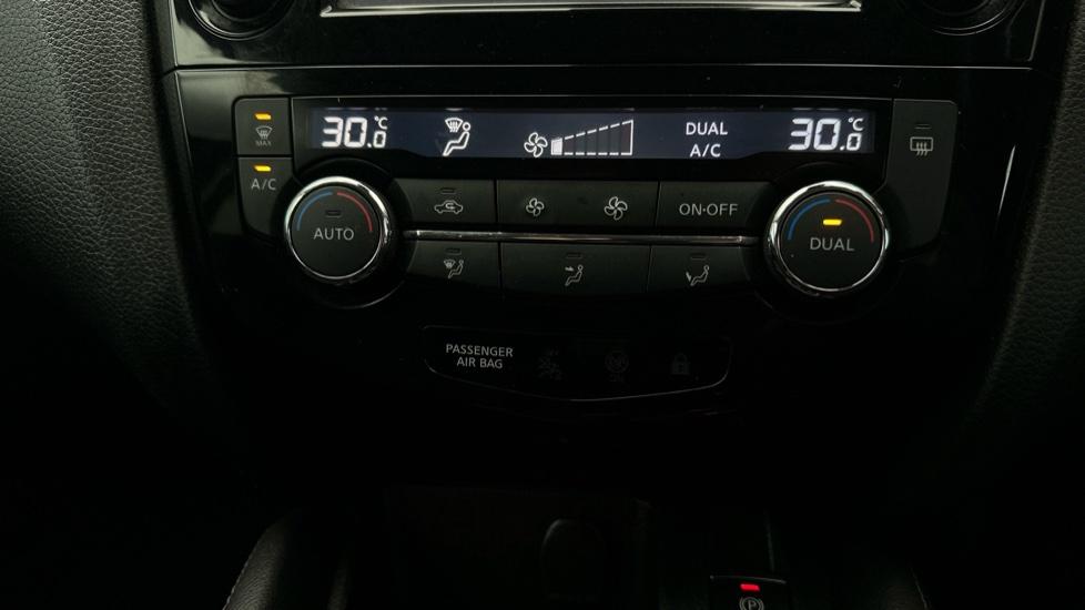 Air Conditioning /Dual Climate Control 