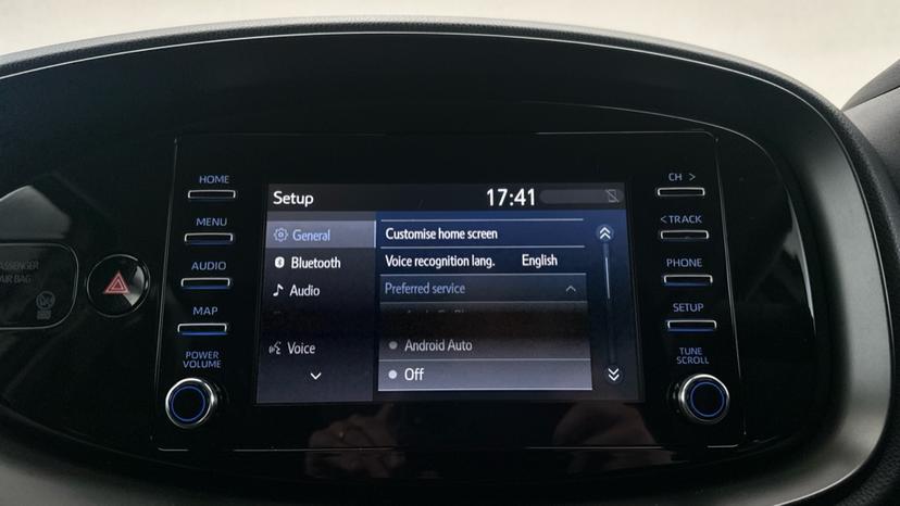 Apple Car Play & Android Auto