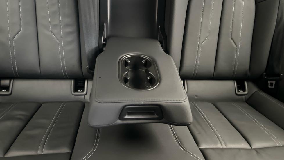 Rear Armrest/ Cup Holder