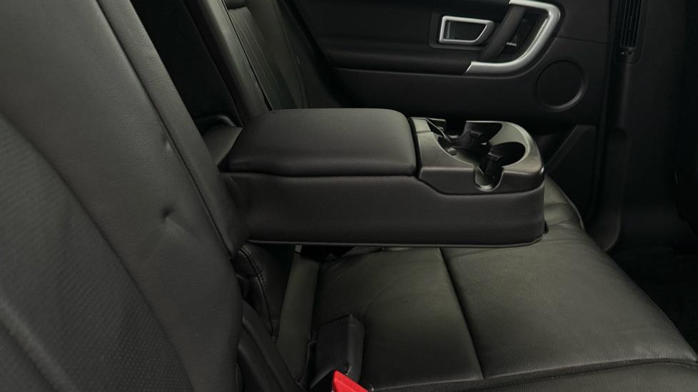 Rear Armrest/ Cup Holder