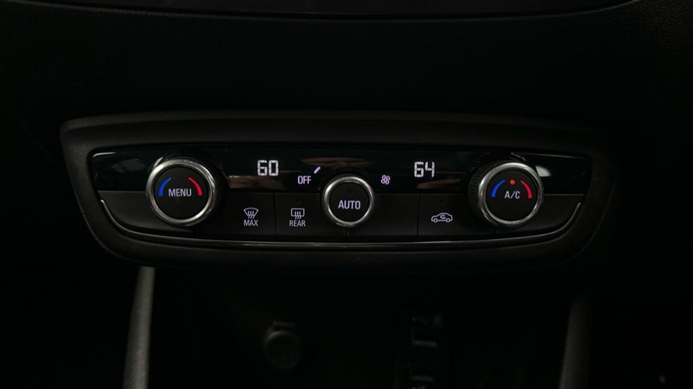 Air Conditioning /Dual Climate Control 