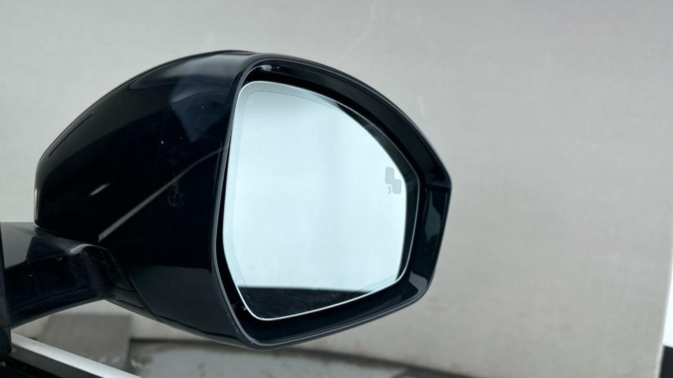 Blind Spot Monitoring System 