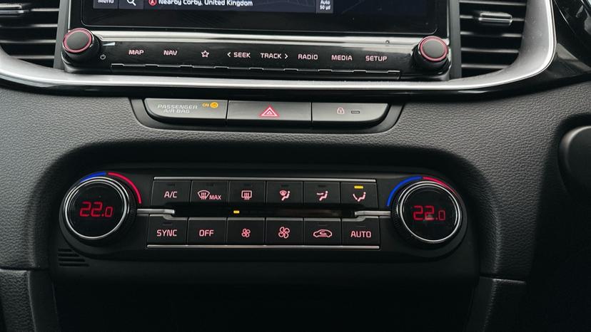 Air Conditioning / Dual Climate Control 