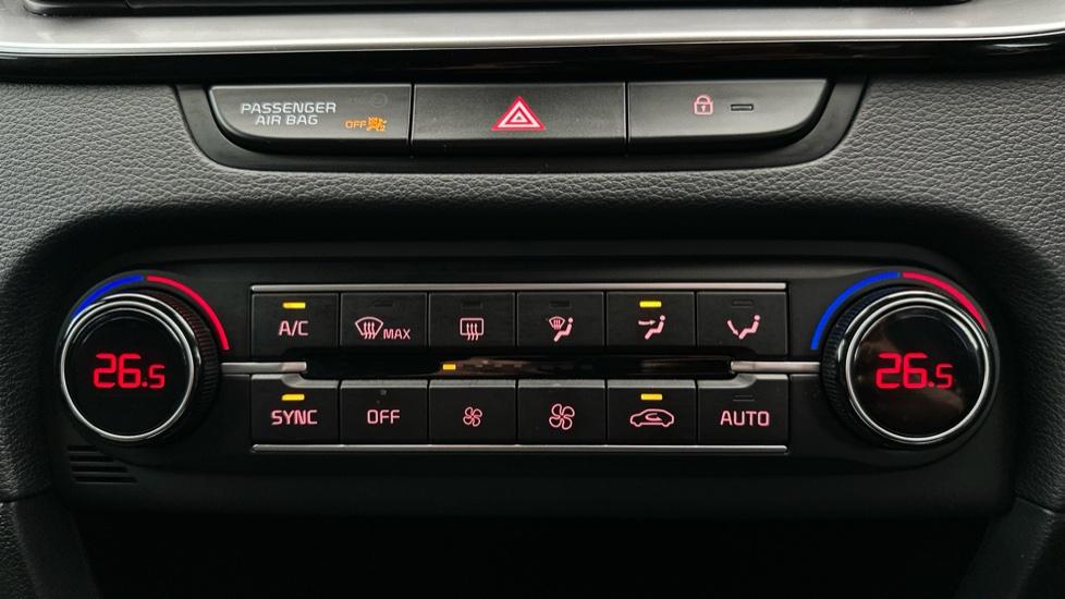 Air Conditioning /Dual Climate Control 